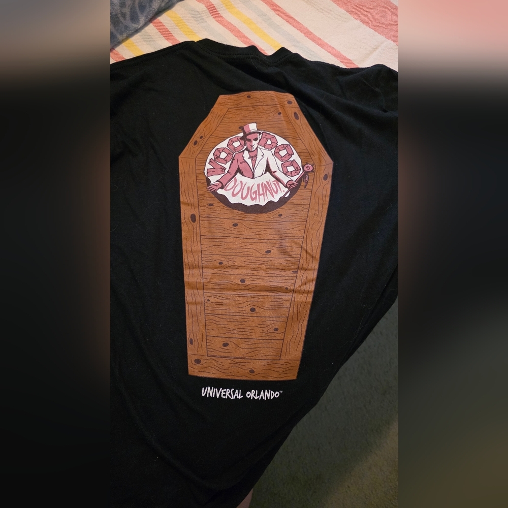 Universal Studios Voodoo Donuts Black Men's Tee Size M BNWOT